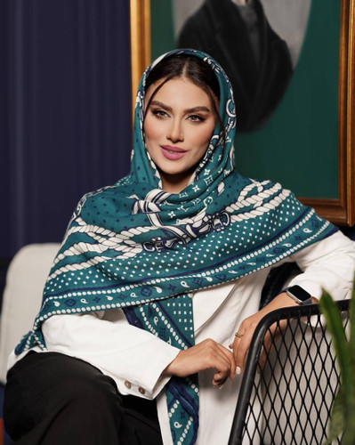 روسري نخي Lv در رنگبندی