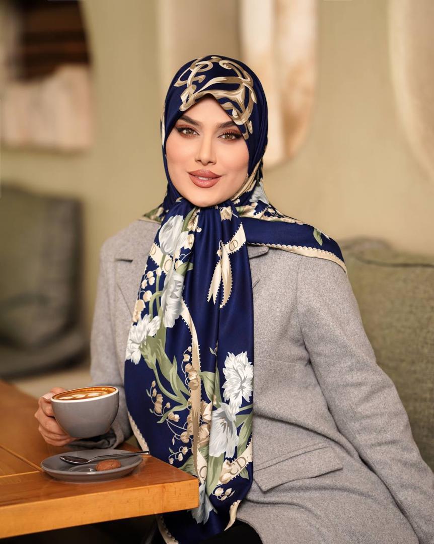 روسري توييل در طرح و رنگ متنوع